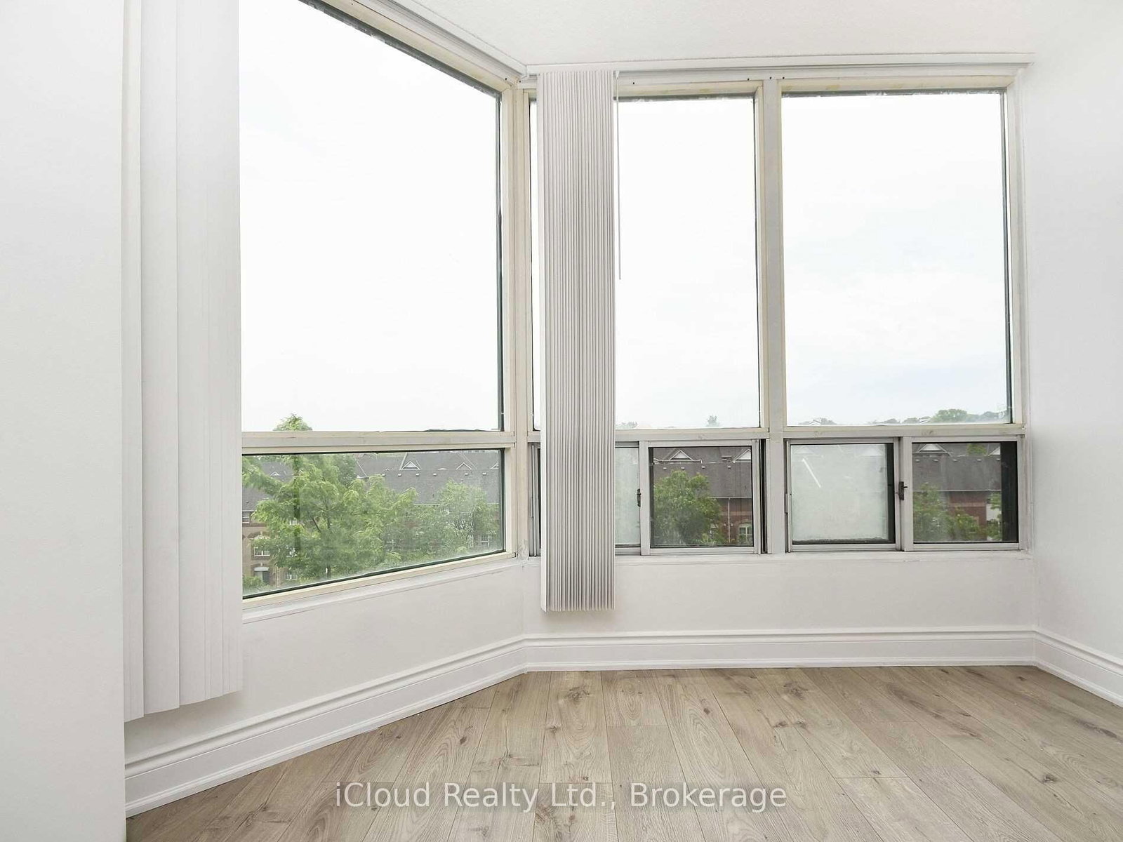 155 Hillcrest Avenue, Unit 406 - Photo 8