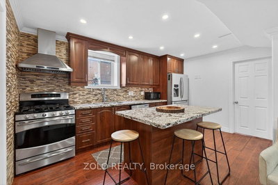 1-20 Bridesburg Drive, Toronto, Ontario image-0-2