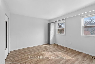 3-20 Bridesburg Drive, Toronto, Ontario image-0-3