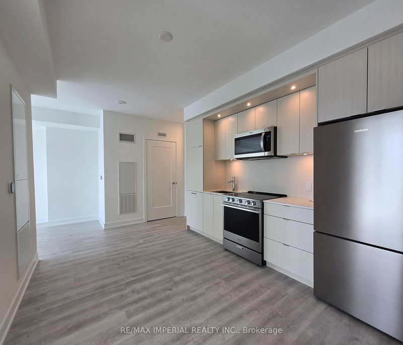 2110 - 60 Central Park Pkwy, Toronto, M9A 3K1 | Image 3