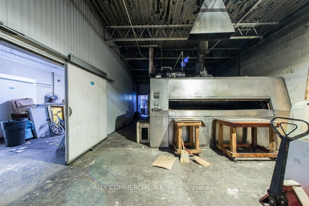 33 Eddystone Avenue - Photo 7