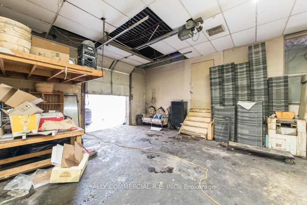 33 Eddystone Avenue - Photo 9