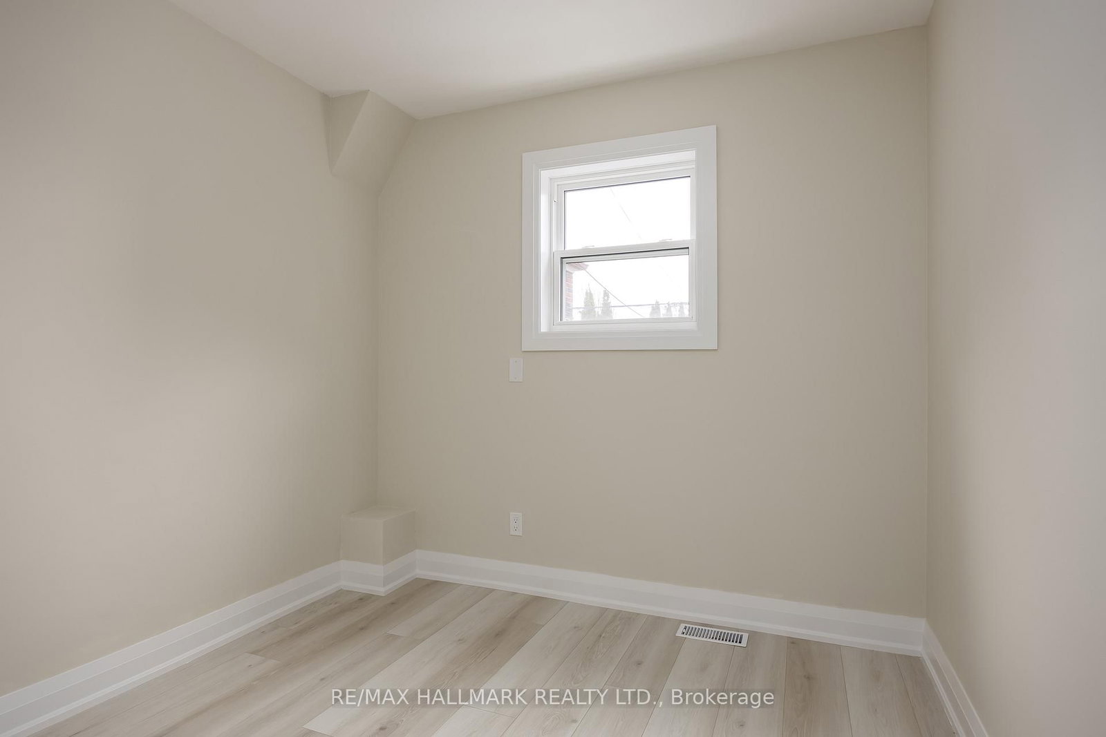 196 Livingstone Avenue - Photo 16