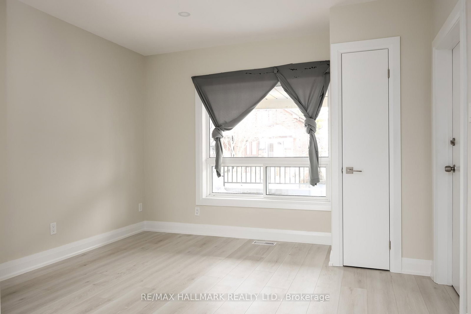 196 Livingstone Avenue - Photo 6