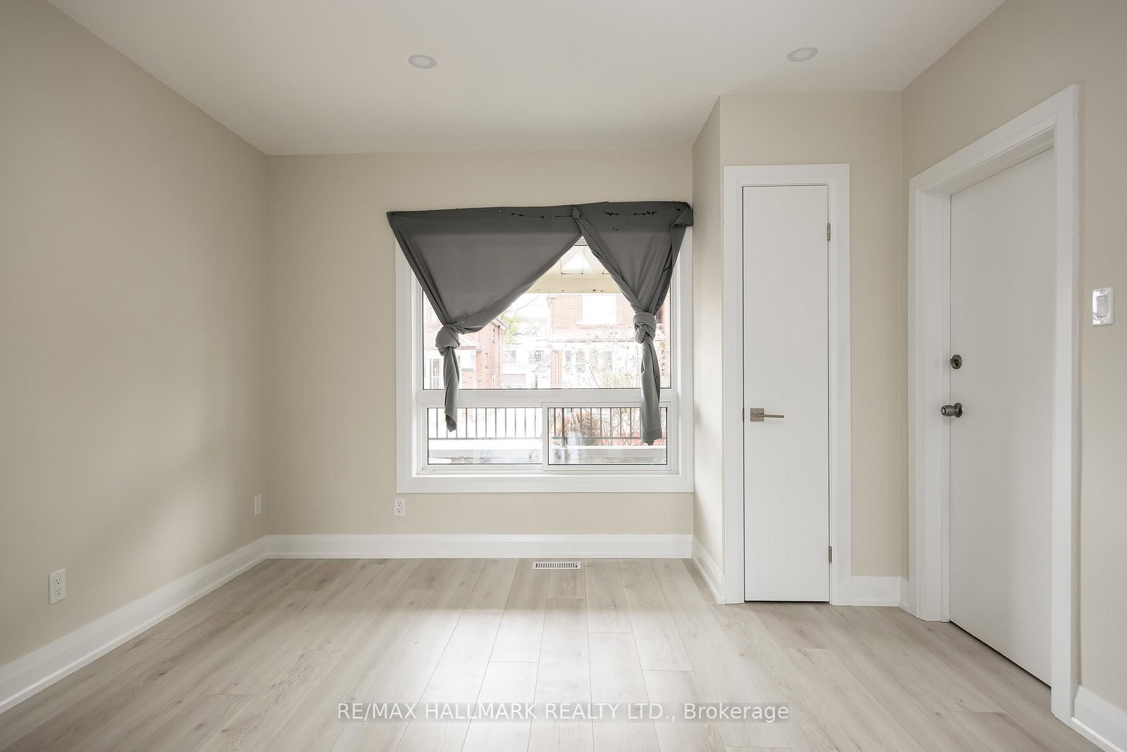 196 Livingstone Avenue - Photo 7