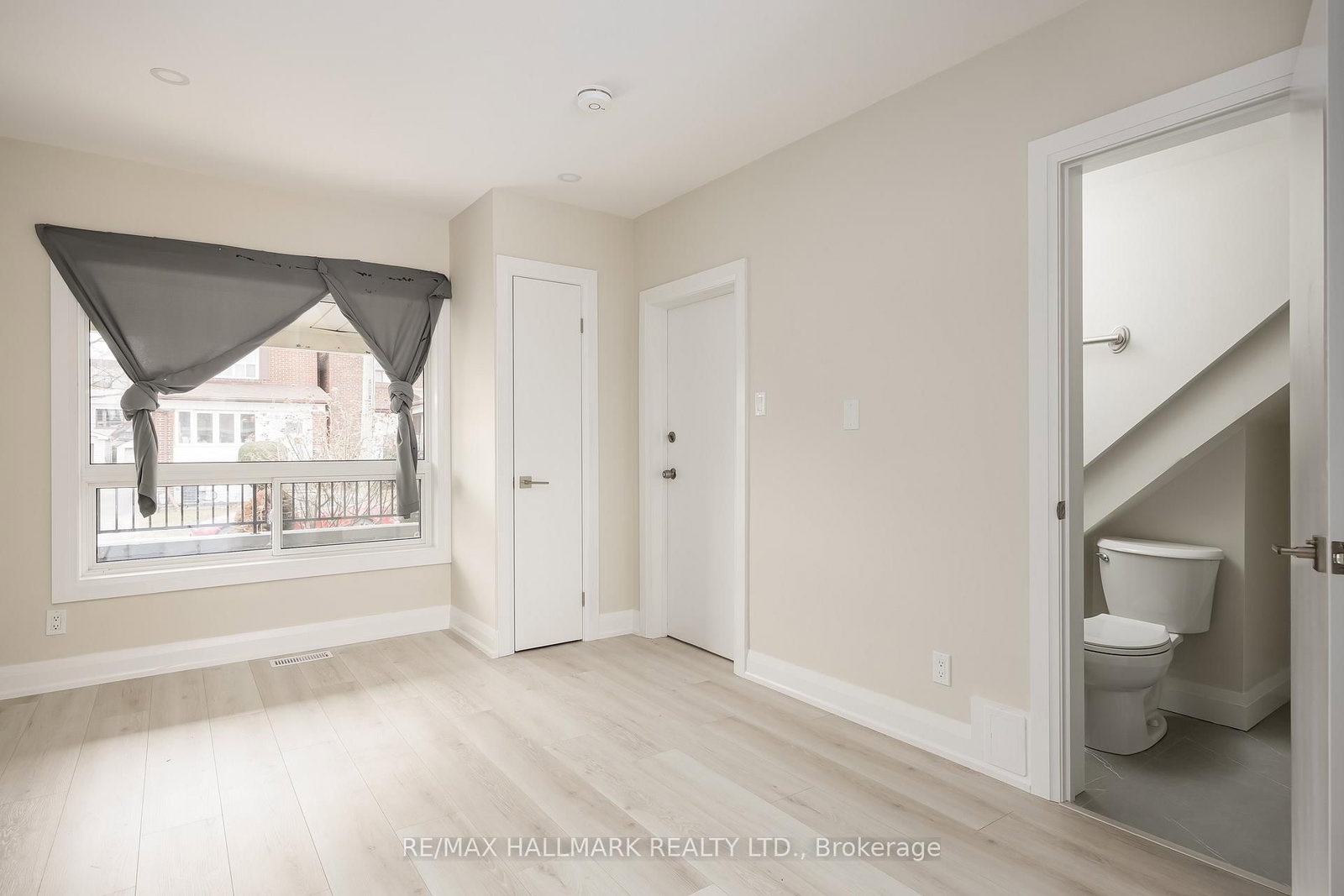 196 Livingstone Avenue - Photo 8