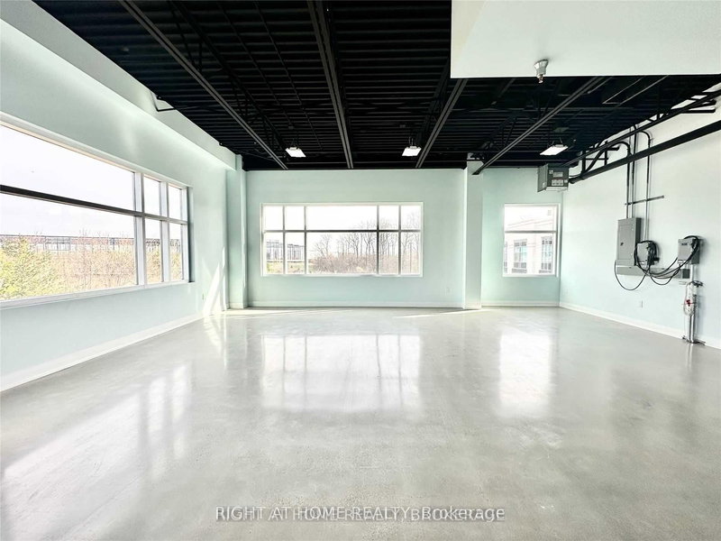 210 - 3485 Rebecca St, Oakville, L6L 6X9 | Image 2