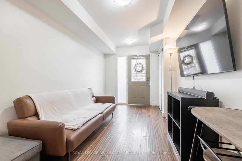 4975 Southampton Mississauga,ON L5M 8E1 — Photo 10