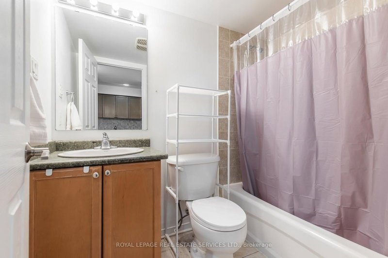4975 Southampton Mississauga,ON L5M 8E1 — Photo 19