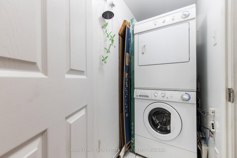 4975 Southampton Mississauga,ON L5M 8E1 — Photo 21