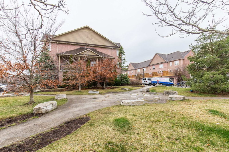 4975 Southampton Mississauga,ON L5M 8E1 — Photo 28