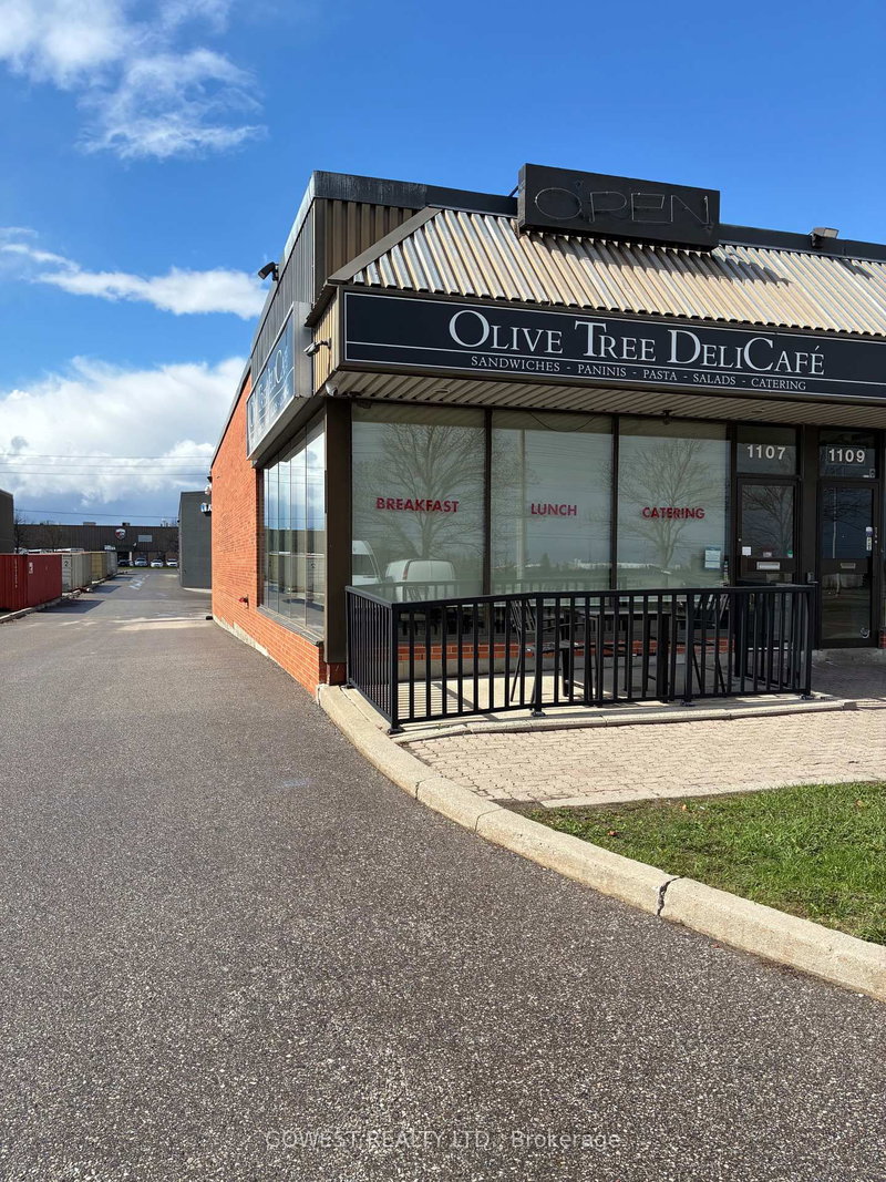 1107 Derry Rd E, Mississauga, L5T 1P3 | Image 2