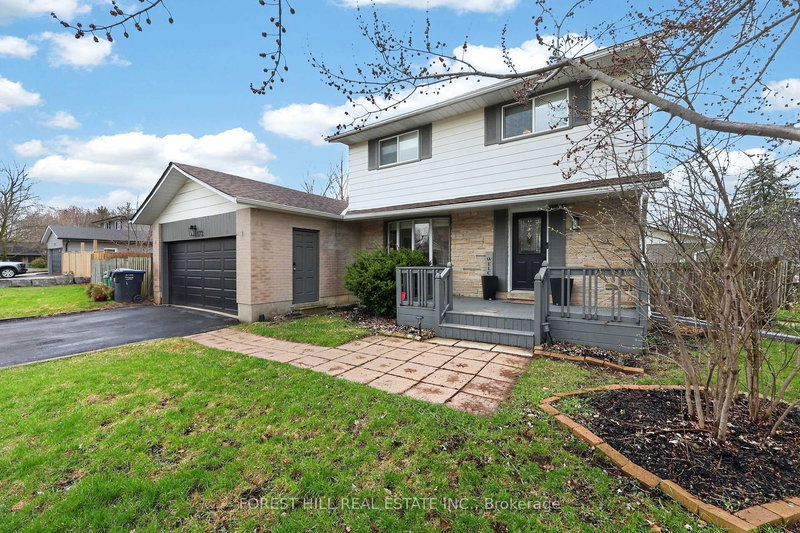 172 Ellwood Dr E, Caledon, L7E 1Z1 | Image 2