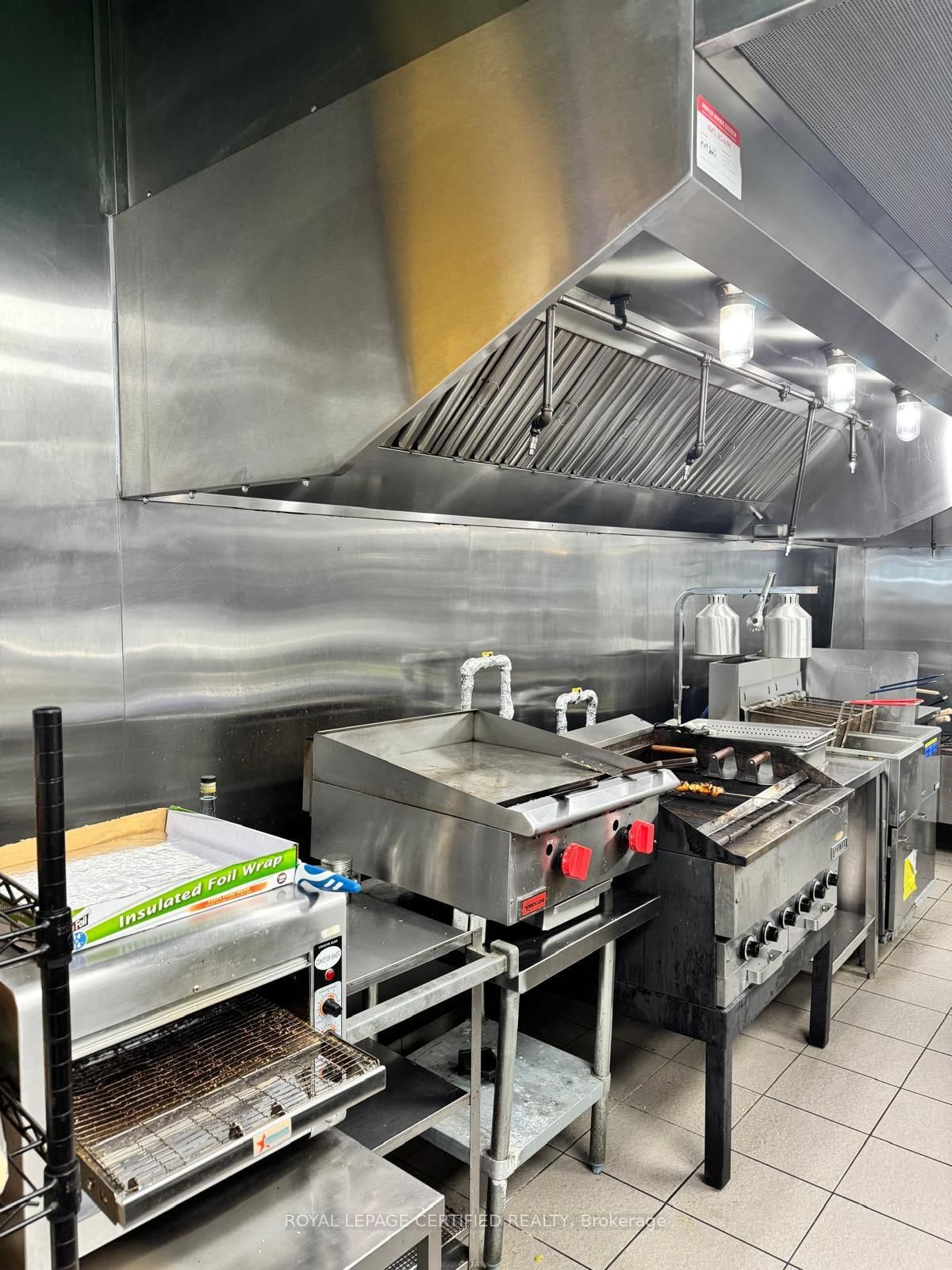 1178 The Queensway - Photo 11