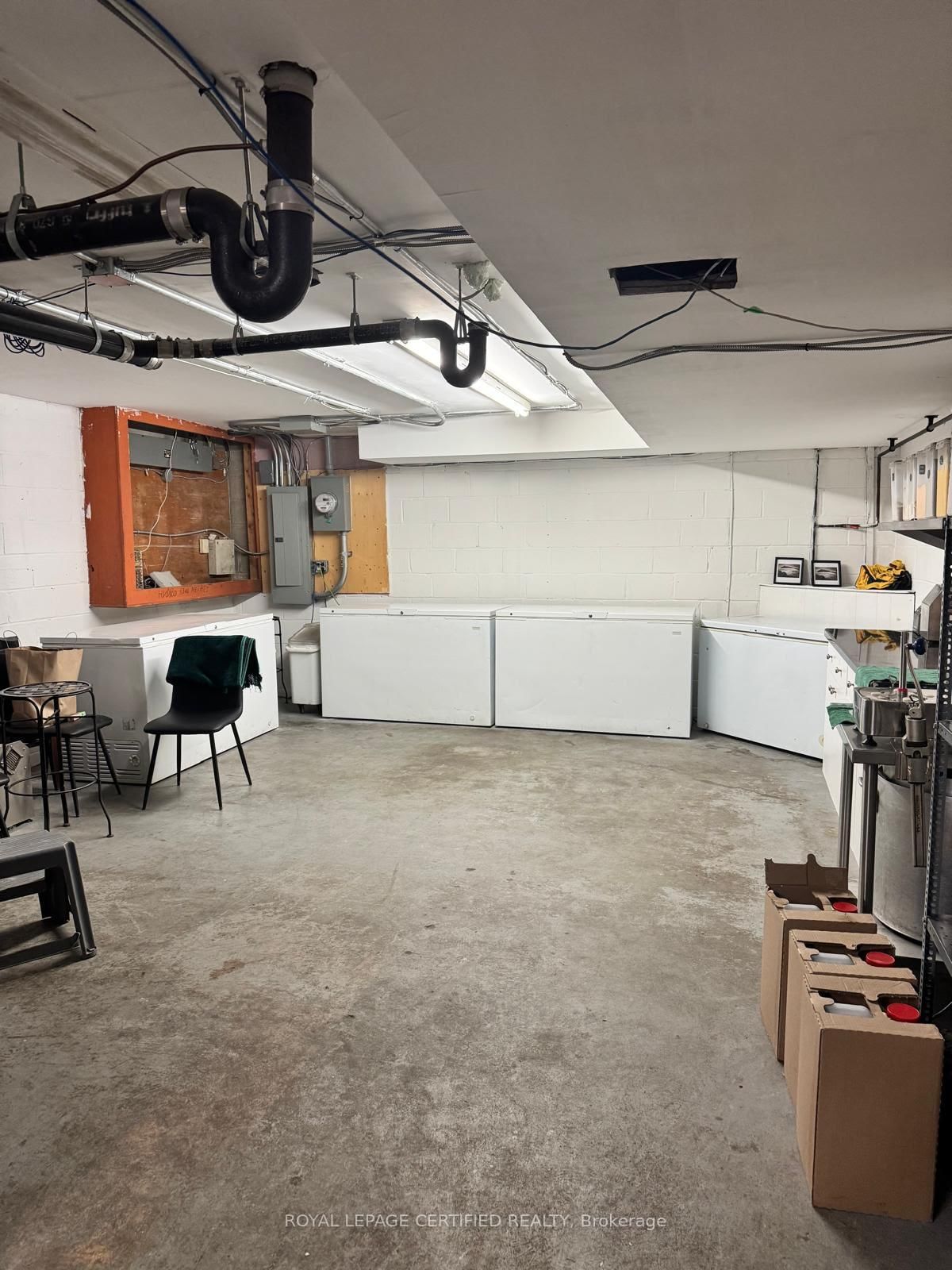 1178 The Queensway - Photo 13