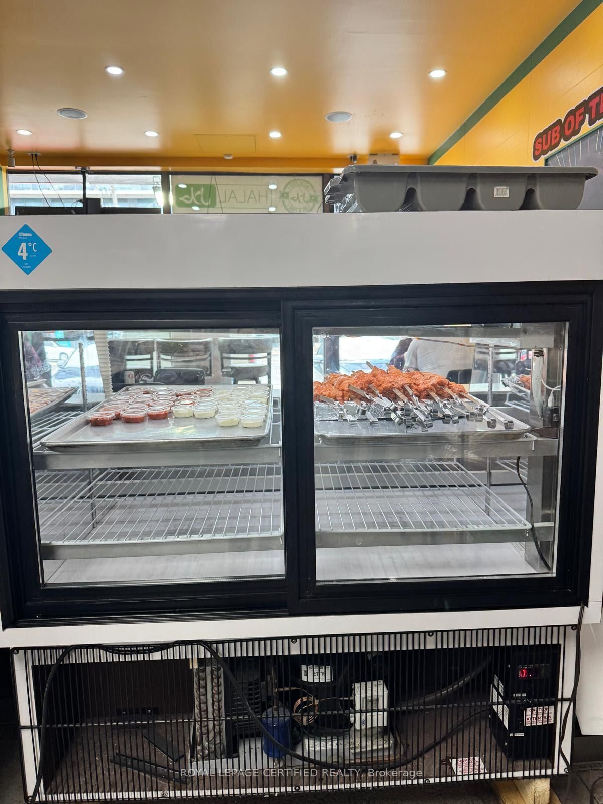 1178 The Queensway - Photo 15