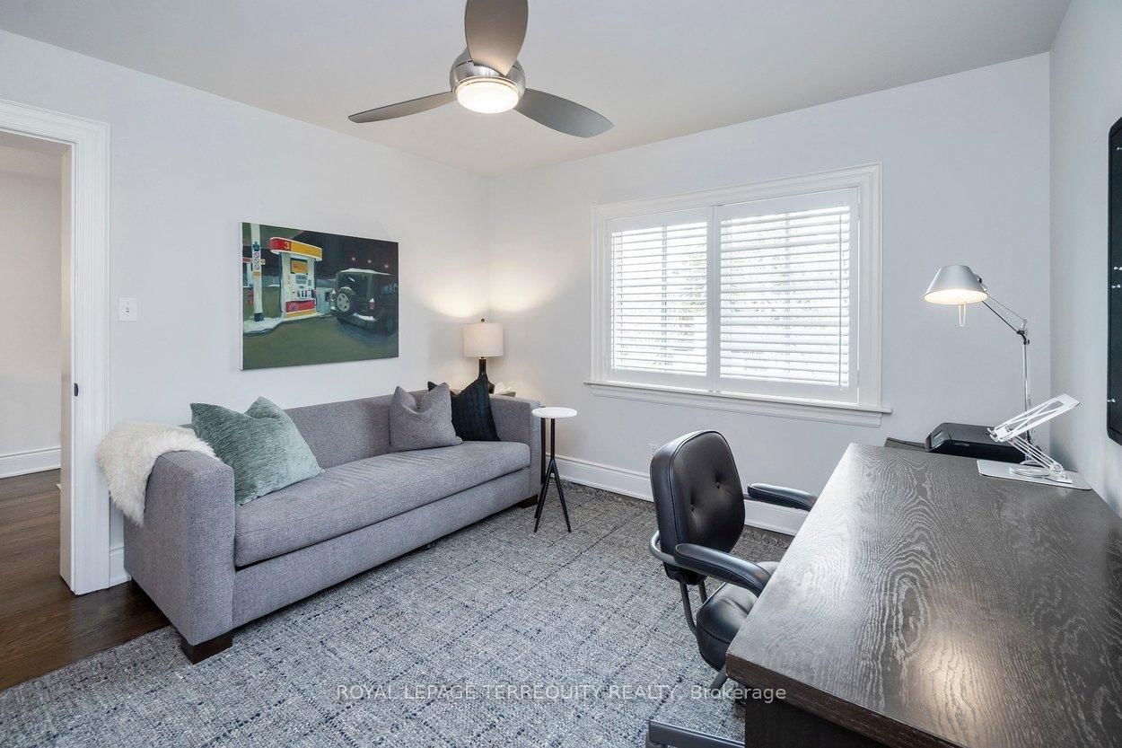 Detached House for sale at 94 Kingsway Crescent, Toronto, Ontario, M8X 2R9 - Kingsway South - MLS: W13024008