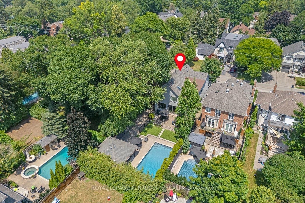 Detached House for sale at 94 Kingsway Crescent, Toronto, Ontario, M8X 2R9 - Kingsway South - MLS: W13024008