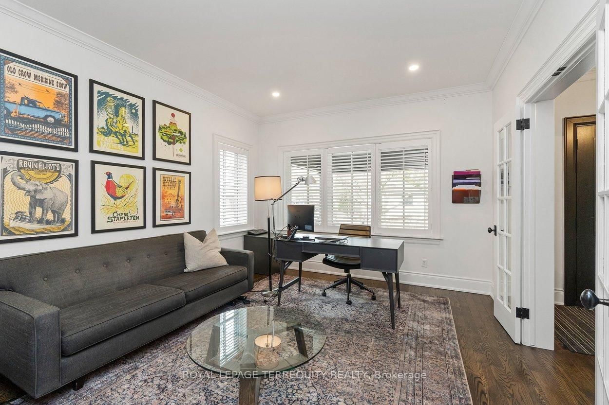 Detached House for sale at 94 Kingsway Crescent, Toronto, Ontario, M8X 2R9 - Kingsway South - MLS: W13024008