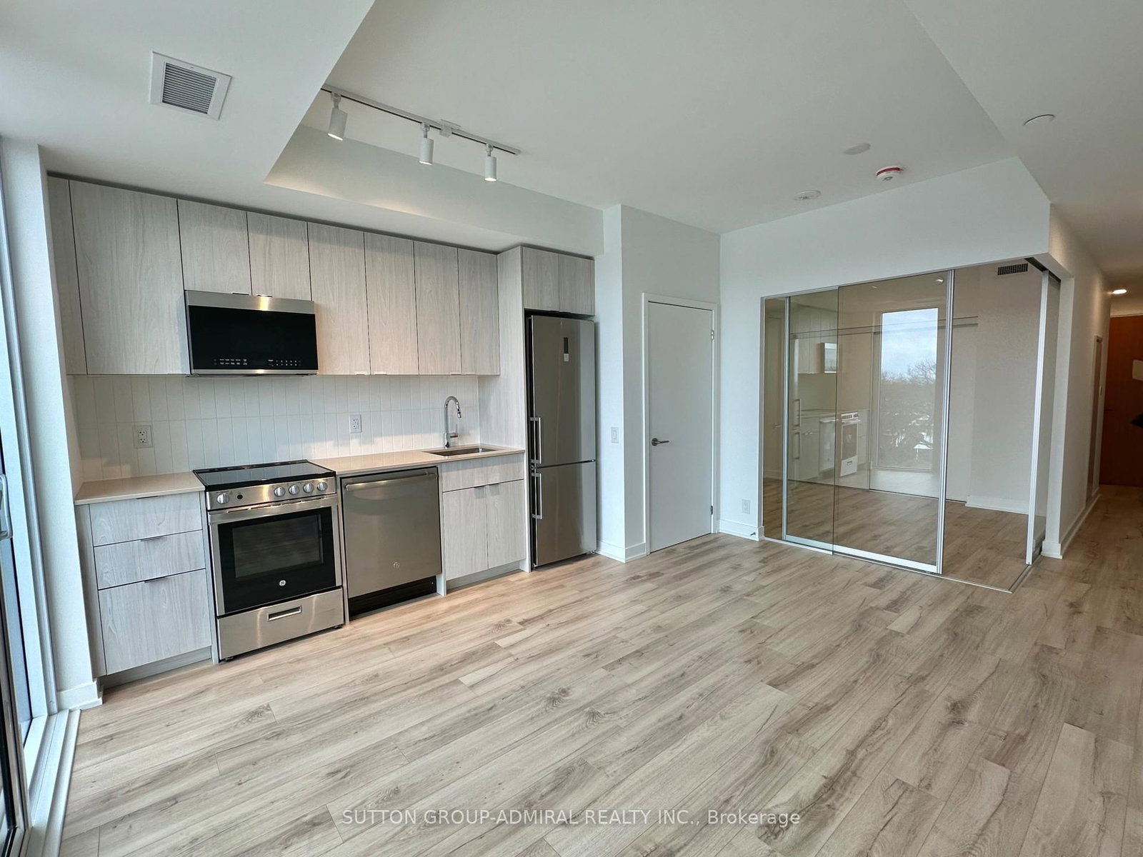 1660 Bloor Street, Unit 1106 - Photo 4