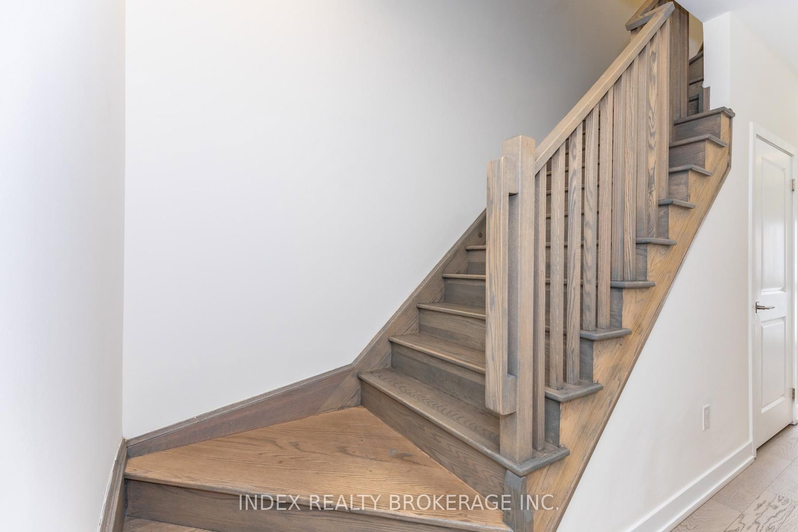 82 William Duncan Road - Photo 14