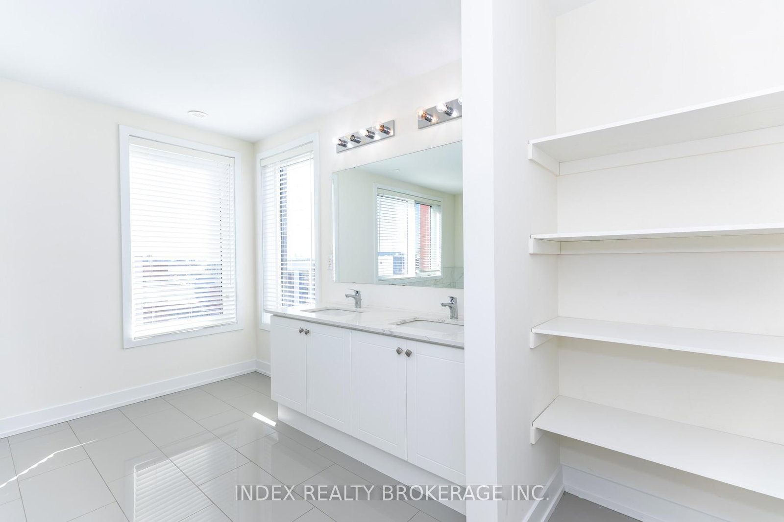 82 William Duncan Road - Photo 42