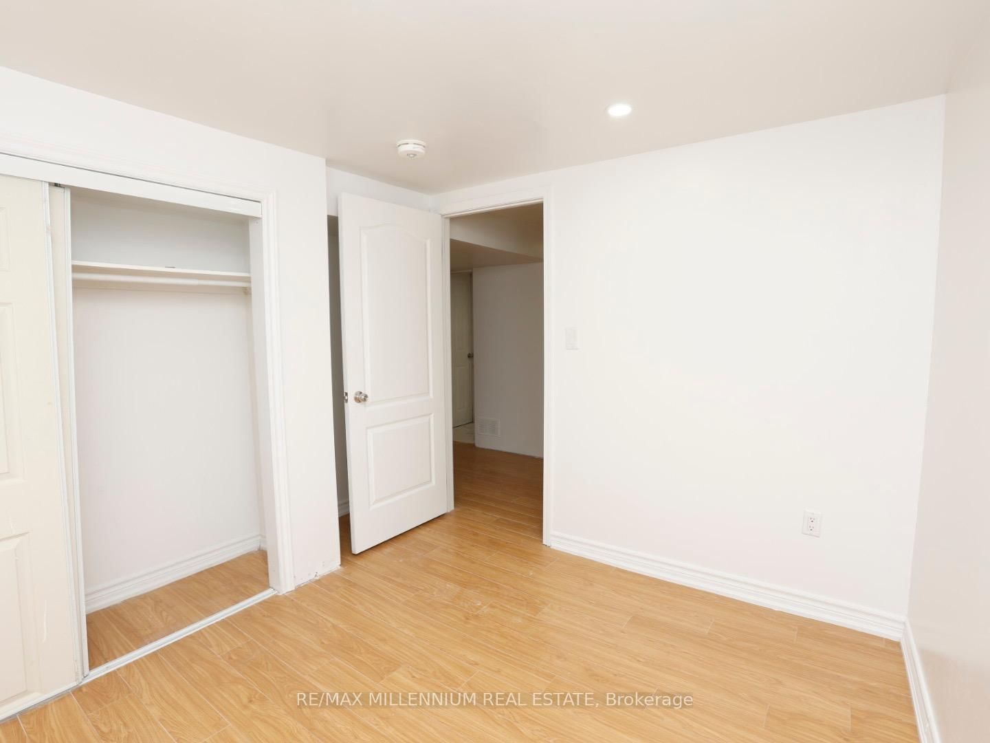 6482 Chaumont Crescent, Unit Lower - Photo 6