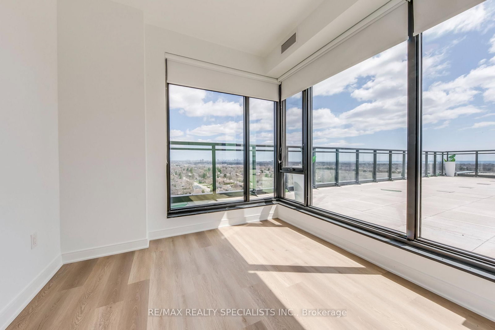 86 Dundas Street E, Unit 1711 - Photo 24