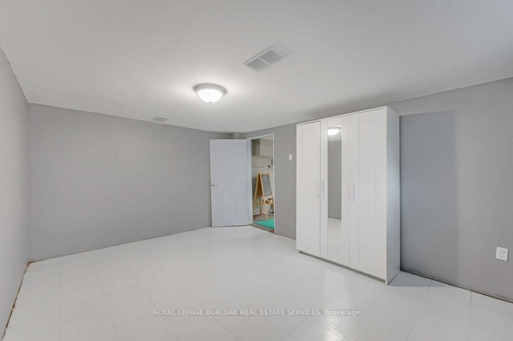 Detached House for sale at 602 Stephens Crescent, Oakville, Ontario, L6K 1Y3 - West - MLS: W13024512