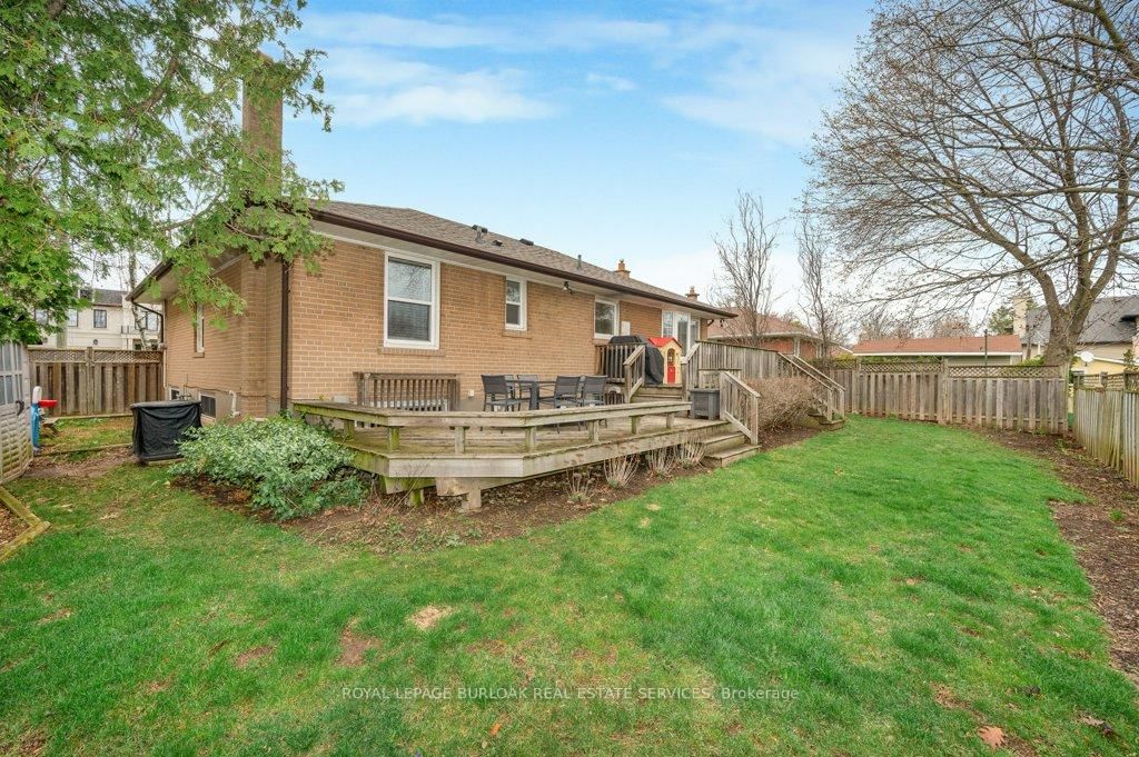 Detached House for sale at 602 Stephens Crescent, Oakville, Ontario, L6K 1Y3 - West - MLS: W13024512