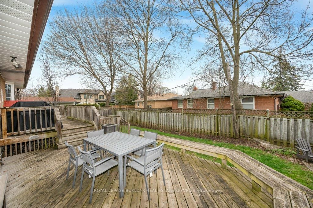 Detached House for sale at 602 Stephens Crescent, Oakville, Ontario, L6K 1Y3 - West - MLS: W13024512