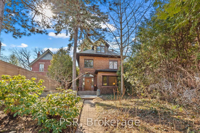 132 Indian Rd, Toronto, M6R 2V6 | Image 2