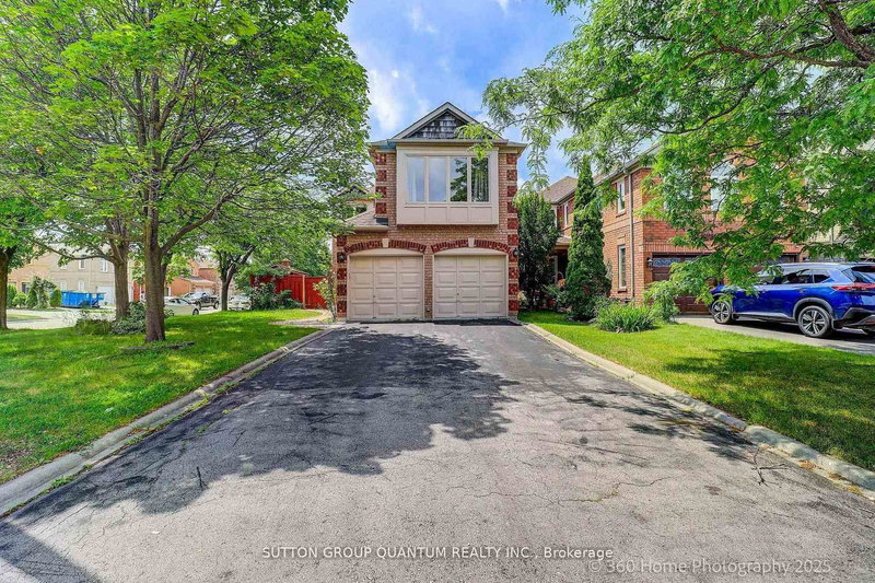 3246 Fanleaf Dr, Mississauga, L5N 7C9 | Image 2