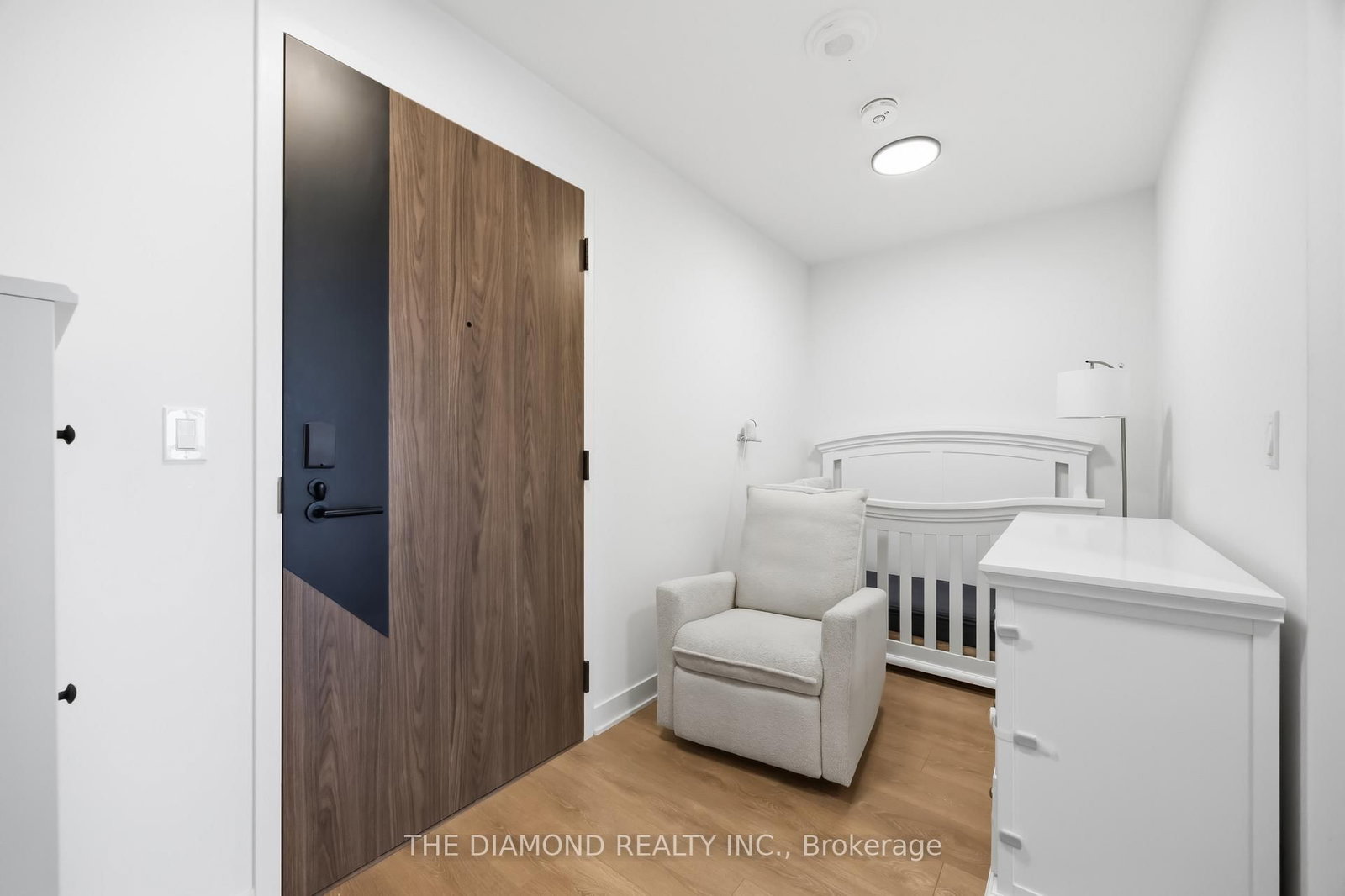 1037 The Queensway, Unit 307 - Photo 7