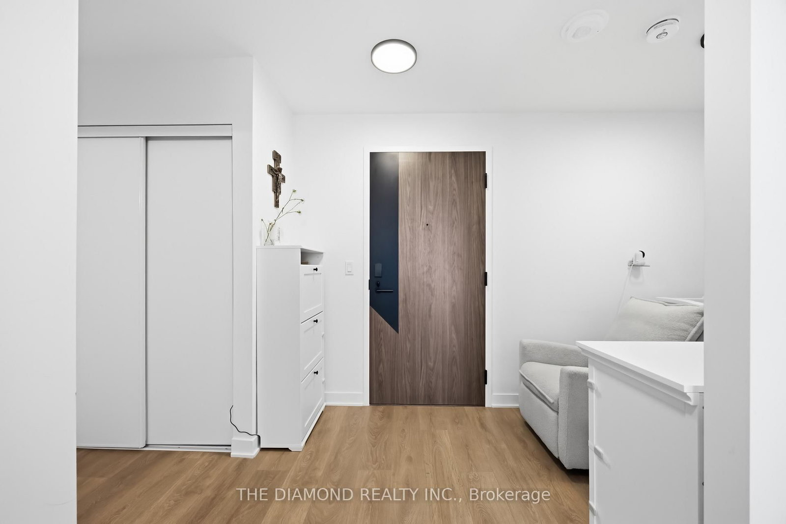 1037 The Queensway, Unit 307 - Photo 8