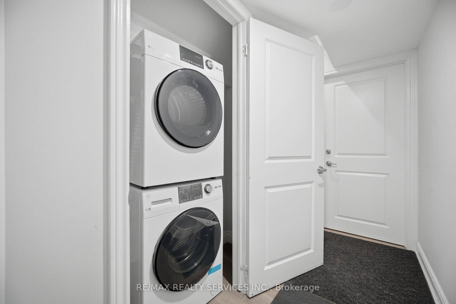 26 Gatherwood Terrace - Photo 12