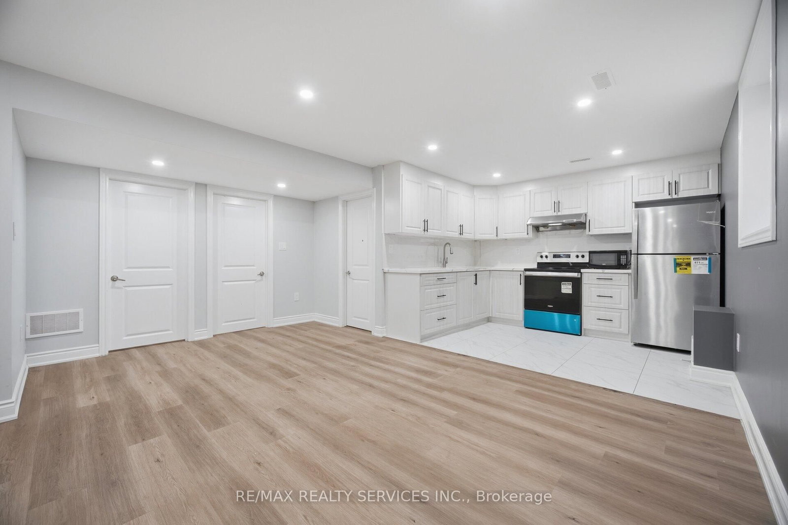 26 Gatherwood Terrace - Photo 2