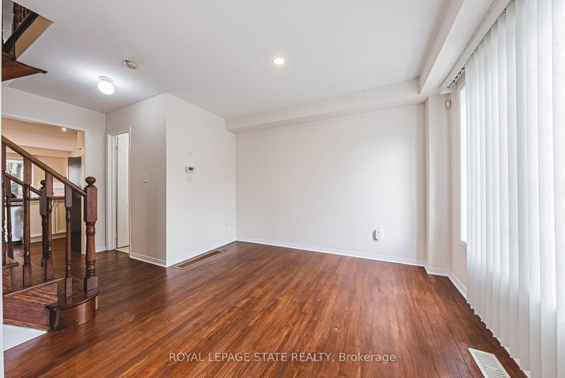 2412 Curtis Rd, Burlington, L7L 7M3 | Image 3