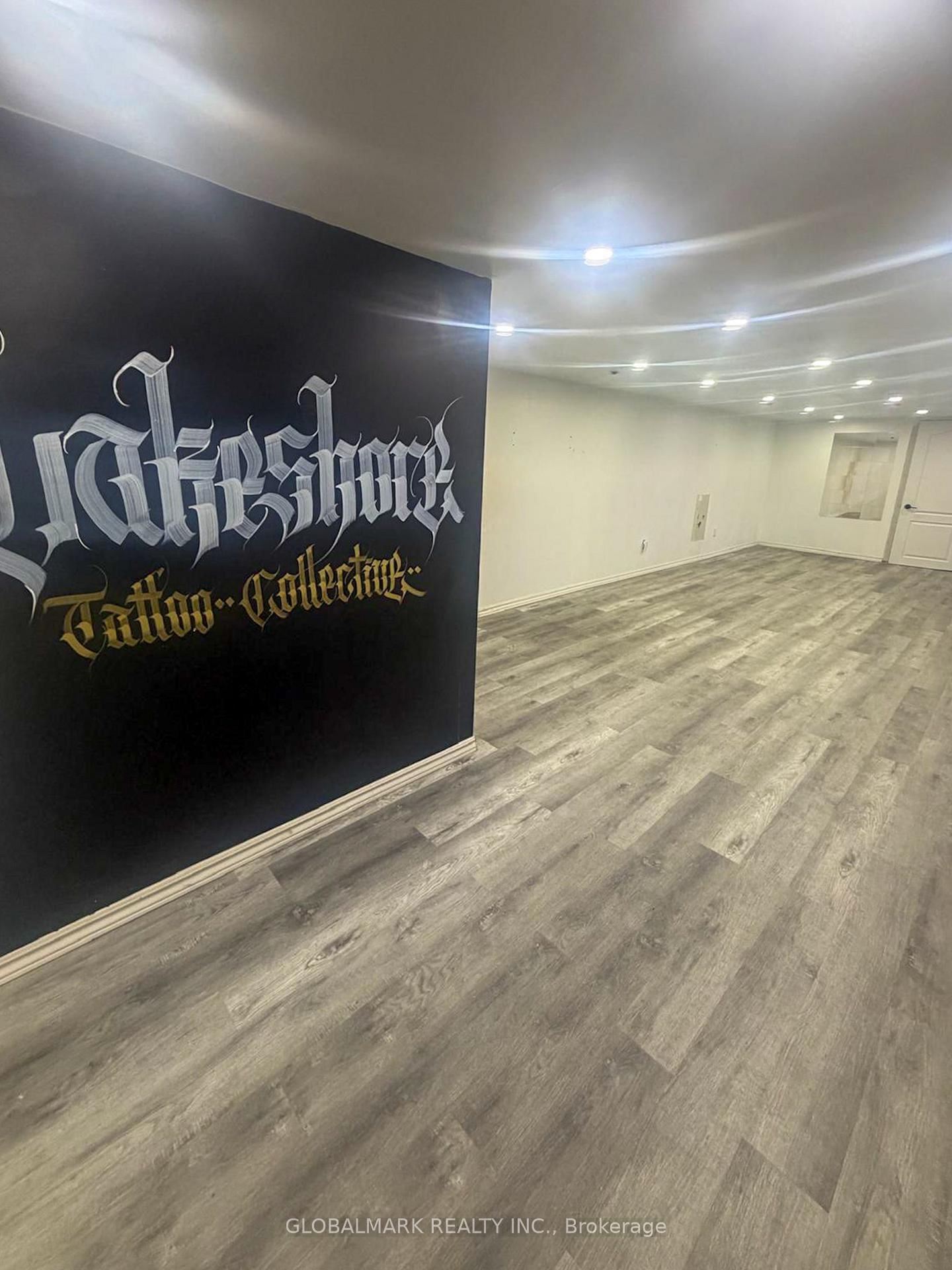 726 Lakeshore Road E - Photo 11