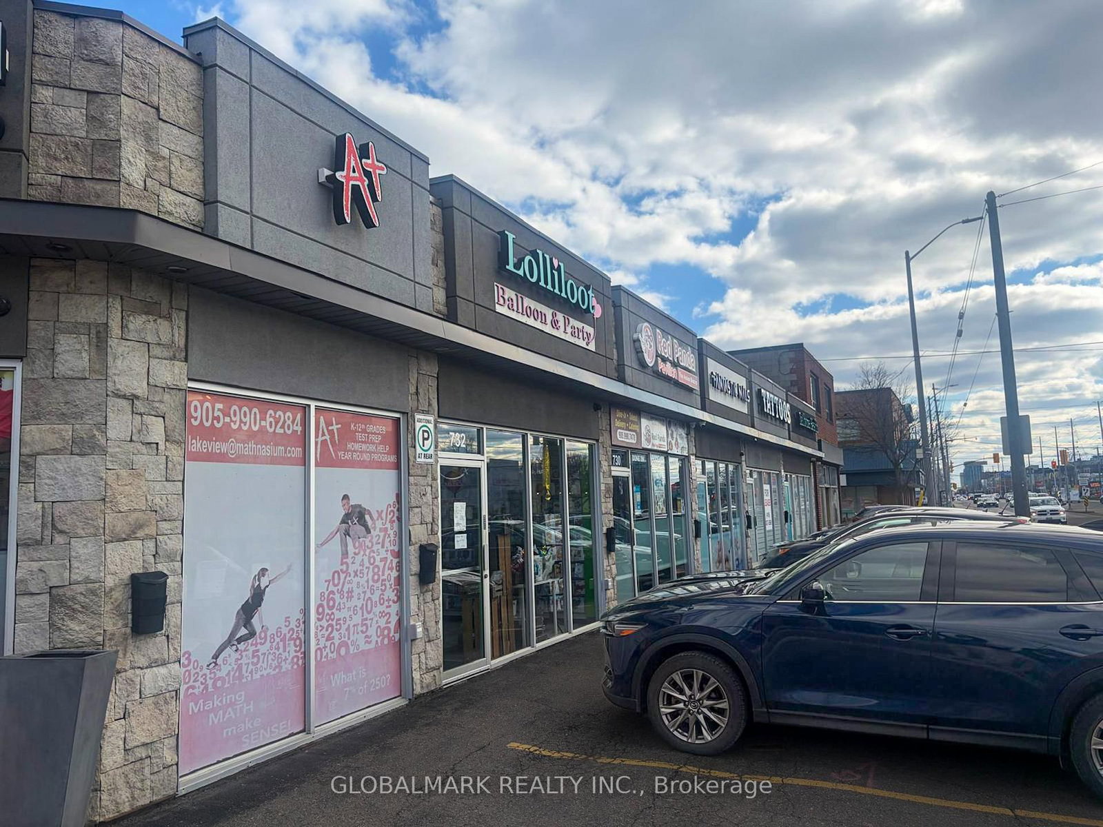 726 Lakeshore Road E - Photo 3