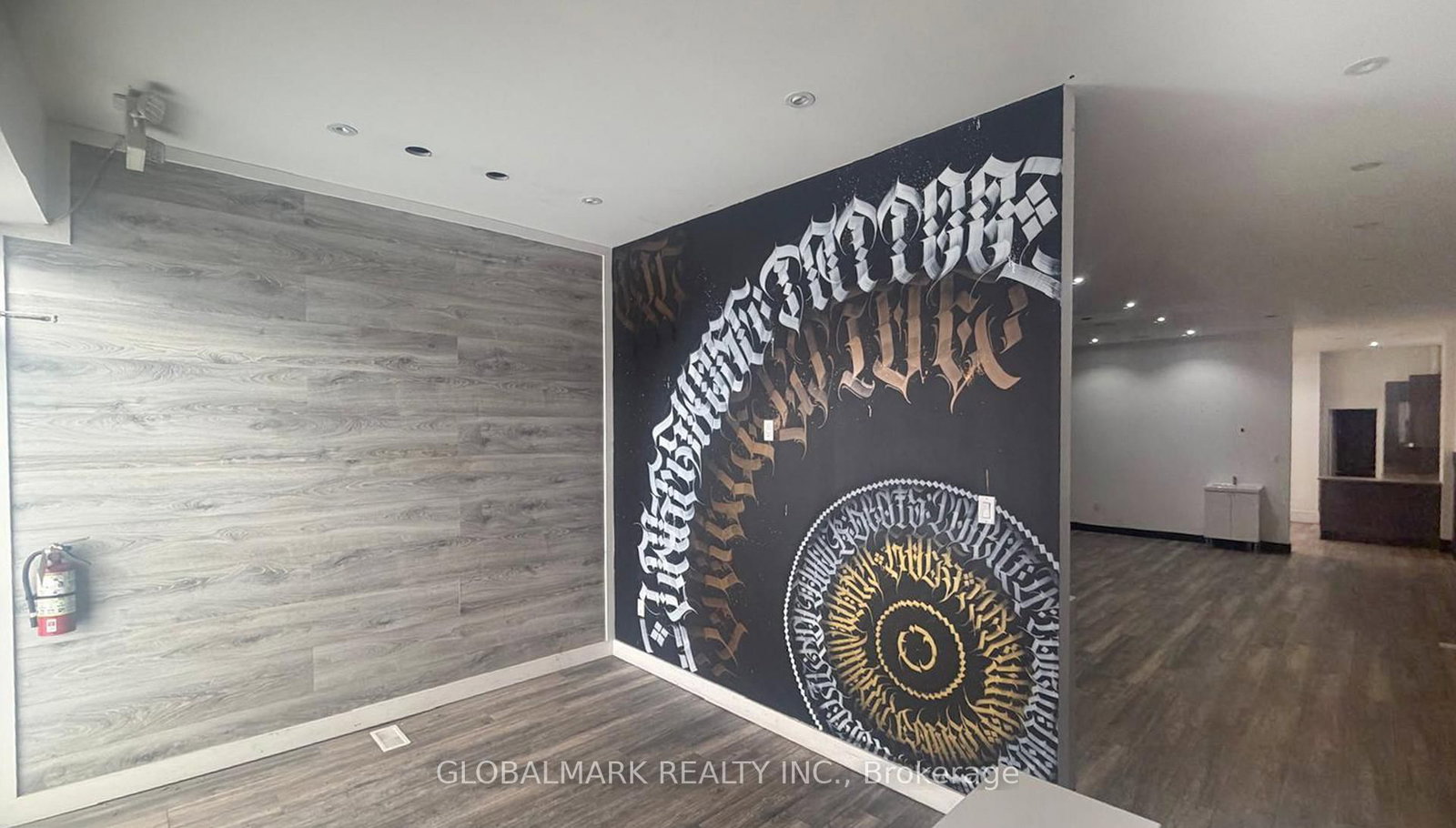 726 Lakeshore Road E - Photo 5