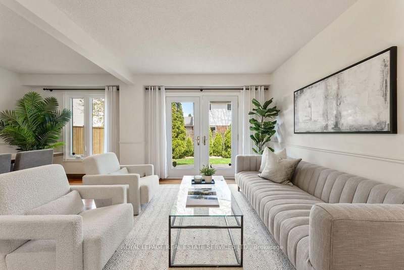 161 Riverview St, Oakville, L6L 5S2 | Image 3