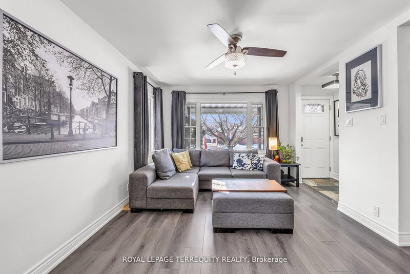 5 Acorn Ave, Toronto, M9B 3P7 | Image 3