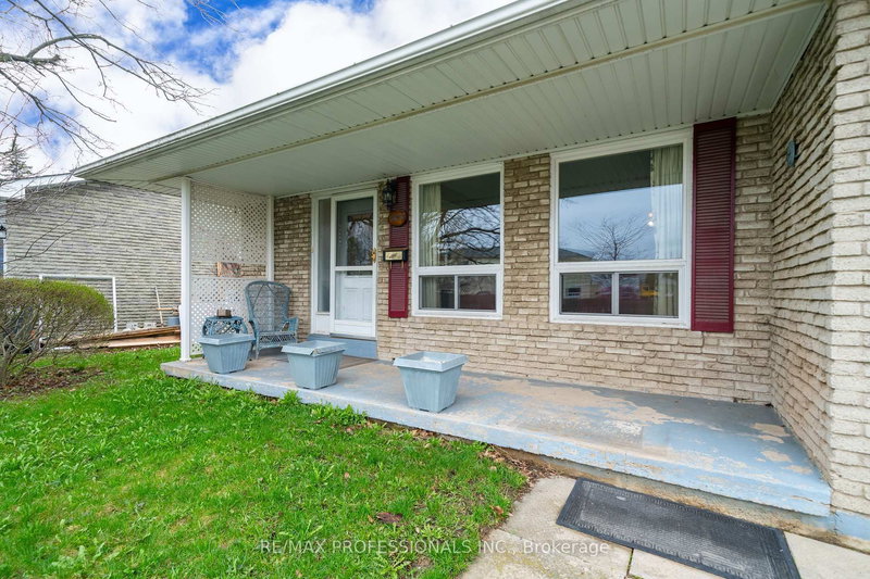 2679 Frankston Rd, Mississauga, L5L 1S3 | Image 2