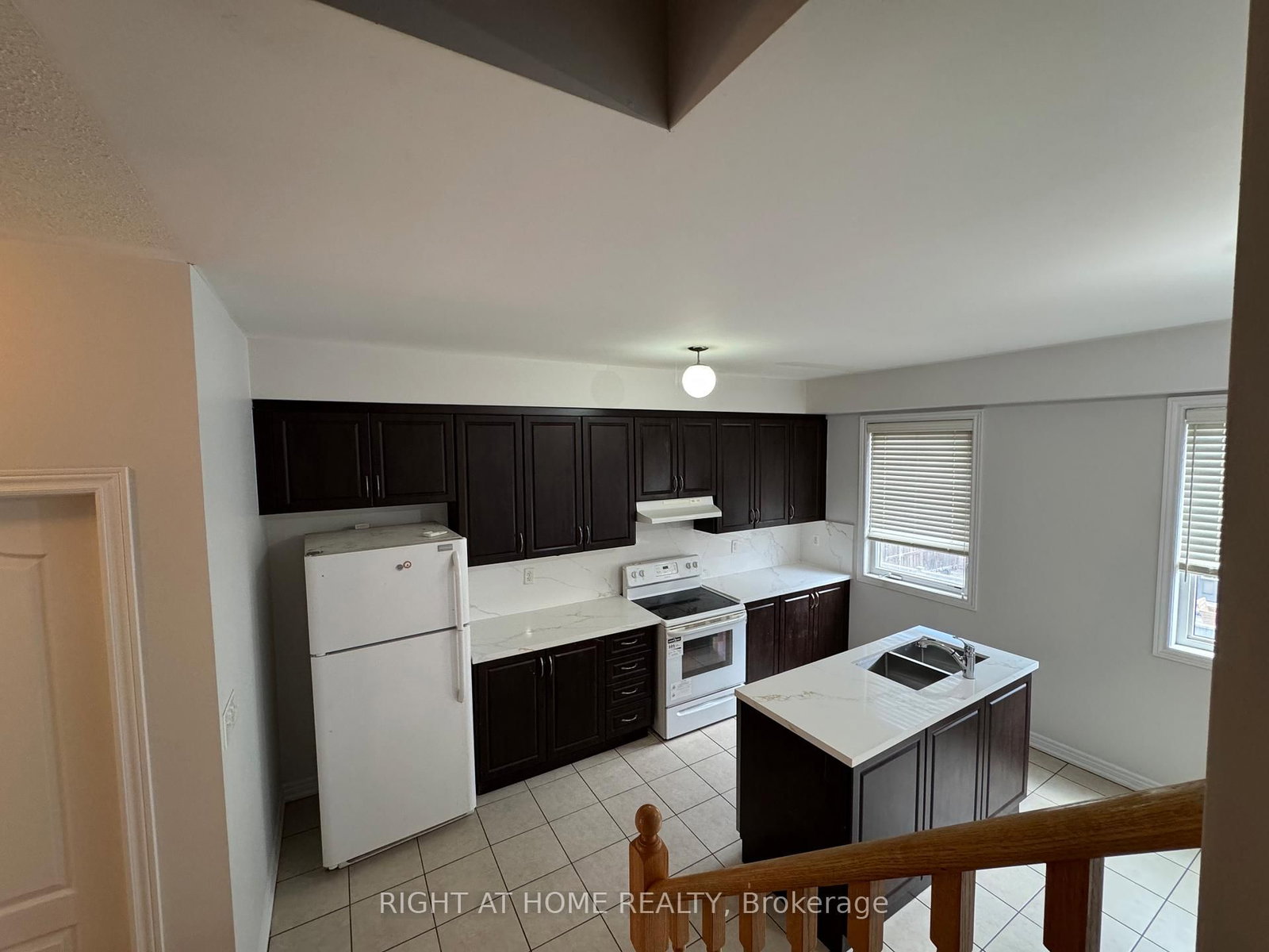 1433 Granrock Crescent - Photo 14