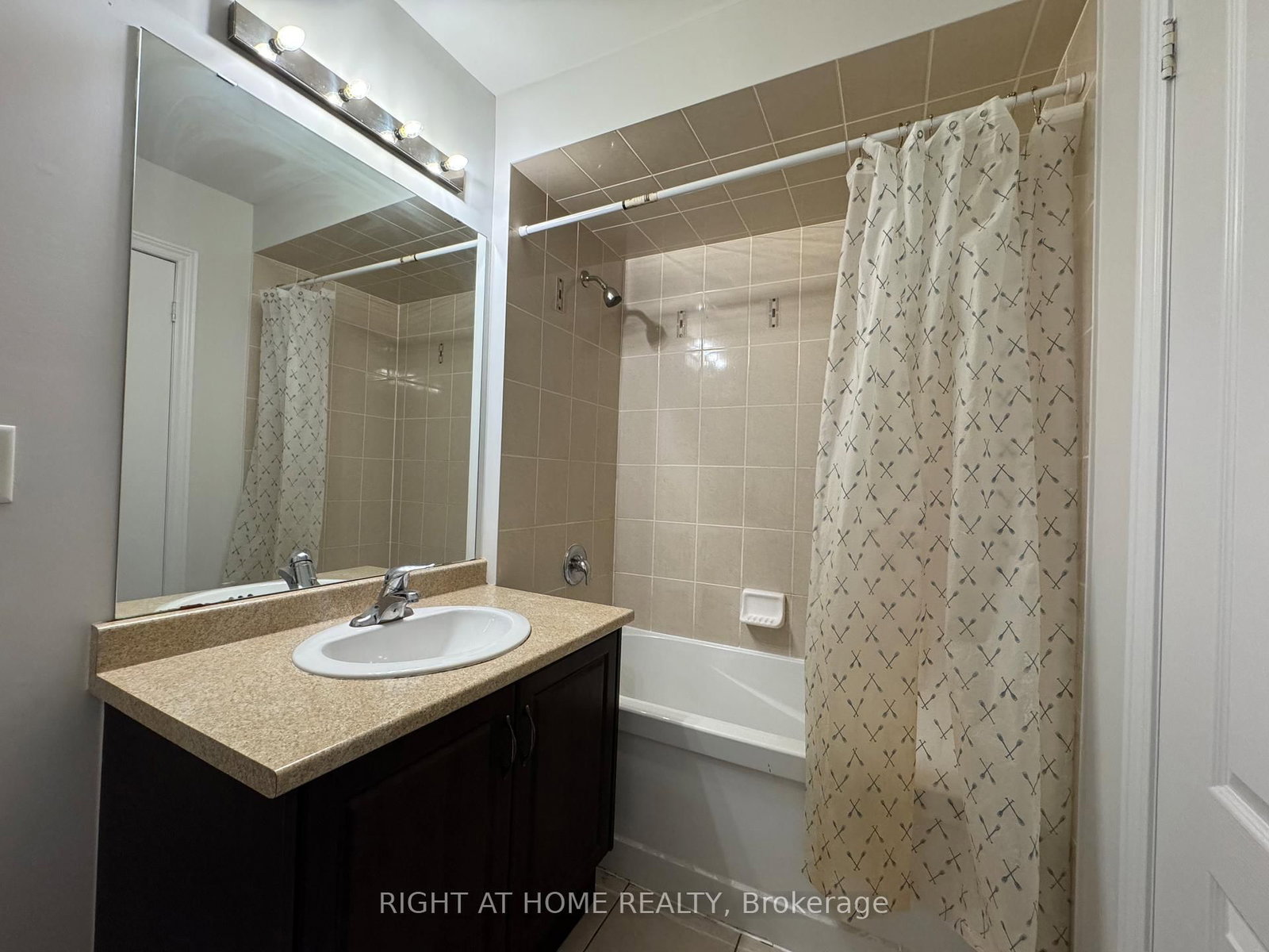 1433 Granrock Crescent - Photo 30