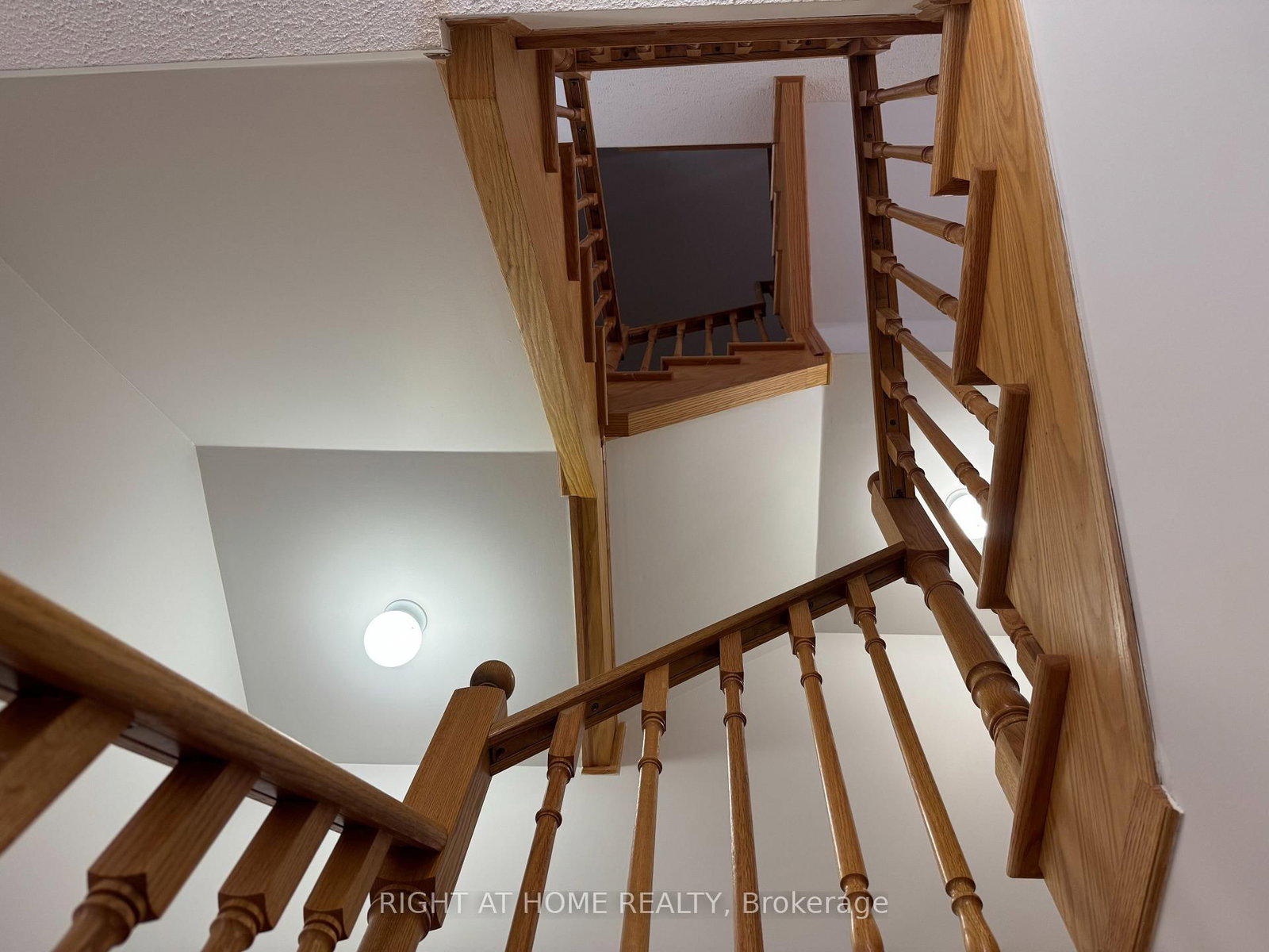 1433 Granrock Crescent - Photo 37