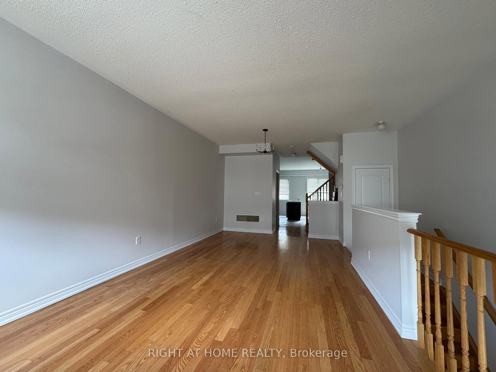 1433 Granrock Crescent - Photo 6