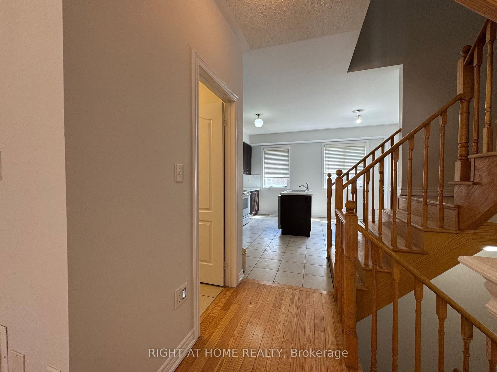 1433 Granrock Crescent - Photo 8