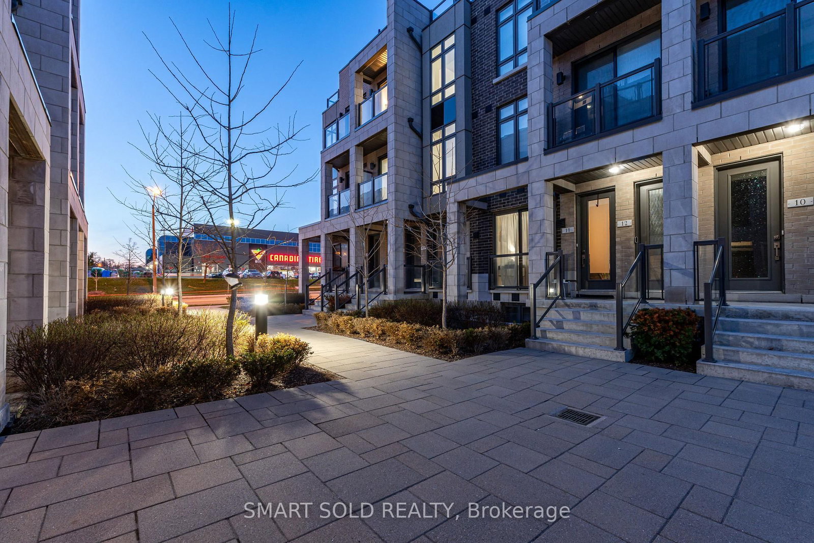 713 Lawrence Avenue W, Unit 14 - Photo 23